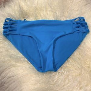 Body glove medium bikini bottom